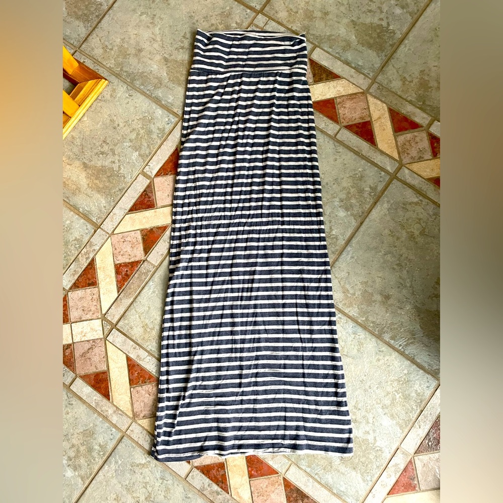 Ardene stretchy maxi skirt